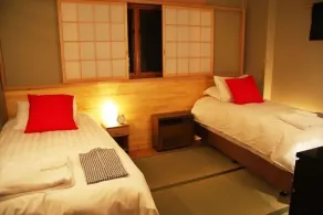 Double Black Hotel - Habitación