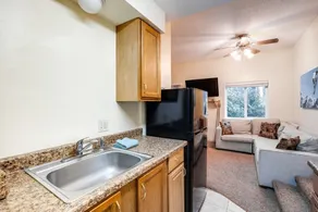 09SLL - Convenient - Inexpensive -  Sleeps 2 - Wohnbereich