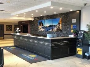 Days Inn & Conference Centre by Wyndham Camrose Norsemen - Reception