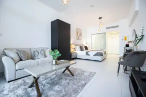 Palm Views East - Lovely View - Luxury Furnished - Room