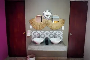 HOSTAL CHOCOLATE CALENDA - Bathroom