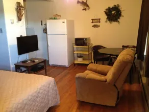 Riverdale Inn - Room