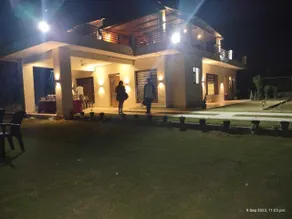 AA Hotels & Resorts - Chandigarh Panchkula - Fassade der Unterkunft