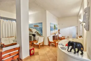 HOTEL Al FARO , SPIAGGIA LA CINTA ,SAN TEODORO - Réception