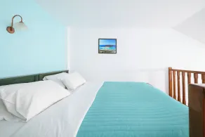Elen-Mari - Room