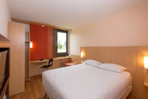 Hôtel ibis Guingamp Cœur de Bretagne - Camera