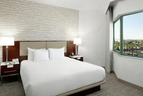 DoubleTree Suites by Hilton Phoenix - Vue de la chambre