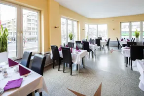 Central Hotel - Restaurant
