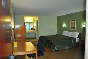 Bestway Inn - Madison - Room