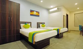 Treebo Lazystay Grand Patia - Room