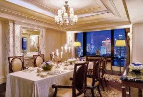 Waldorf Astoria Shanghai on the Bund - View from room
