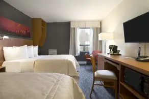 Travelodge by Wyndham Edmonton West - Room