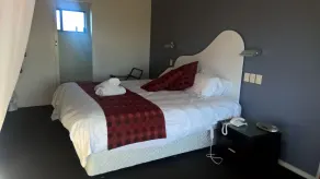 Diamond Island Resort, Restaurant & Bar and Penguin Show - Zimmer