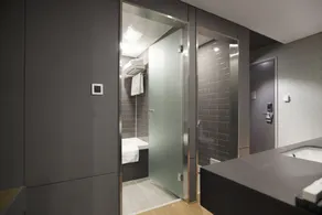 Bay Hound Hotel - Bathroom