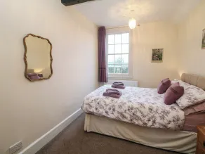 South Lodge - Longford Hall Farm Holiday Cottages - Room