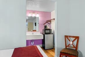 Knights Inn San Antonio near Frost Bank Center - Room