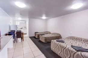 Galaxy Mackay Motor Inn - Room