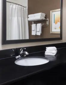 Fairfield Inn & Suites Bismarck North - Salle de bain