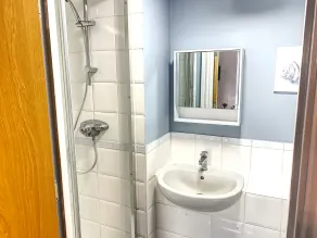 Toothbrush Apartments - 2 bed 2 bath apt - Bathroom