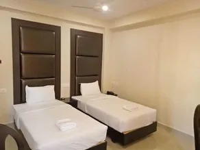 HOTEL PIONEER PARADISE - Zimmer