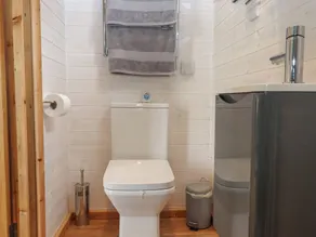 Lottie's Hut - Bathroom