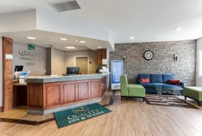 Quality Inn & Suites Ferdinand - Rezeption