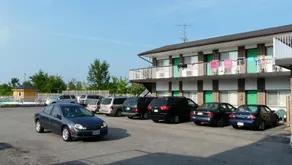 Tropicana Inn - Extérieur