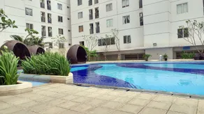 Cozy Stay 2BR Bassura City Apartment - Pool
