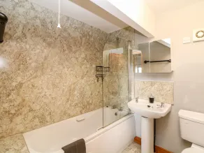 Brendan - Bathroom