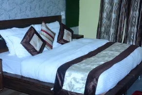 Hotel Grand Raga - Quarto