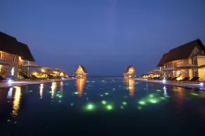 Maalu Maalu Resort & Spa - Thema Collection - Piscine