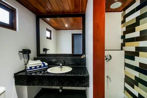 Kalla Bongo Lake Resort - Badezimmer