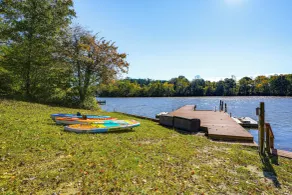 Waterfront, Deck: Peaceful Louisa Cottage Escape - Interiör