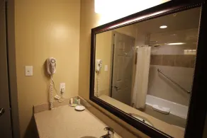 Quality Inn & Suites - Badeværelse
