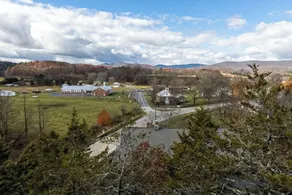 Deck, Views, Games: 10br Home in Shenandoah Valley - Interiør