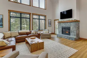 Luxe Mountain Home w/ Chefs Kitchen & Okemo Views - Innenbereich