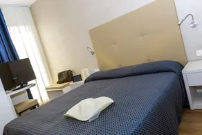 Hotel Touring - Zimmer