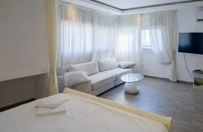 Royal Lea Apartmens - Rom