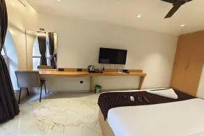 Hotel Golden Arc - Chambre