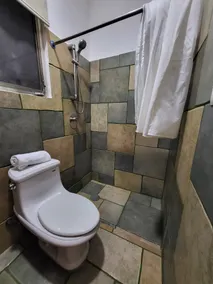 Humant Coliving - Cancún - Bathroom