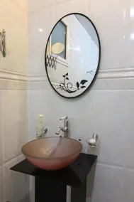 Towlan Jaber - Bathroom