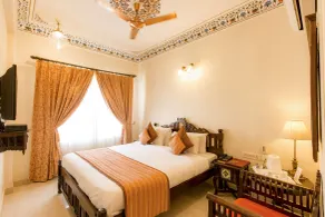 Umaid Residency - A Regal Heritage Home - Chambre