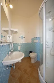 BUE MARINO Hotel & Rooftop Bar - Salle de bain