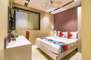 FabHotel Grand Heritage - Nr BKC - Room