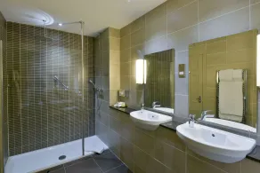 Crown & Mitre Hotel - Baño