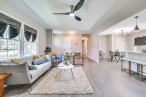 Updated Wilmington Home Near Intracoastal Access - Intérieur