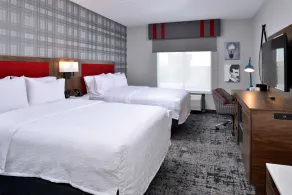 Hampton Inn & Suites Greensboro Downtown - Værelse
