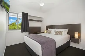 Cooroy Luxury Motel Apartments - Værelse