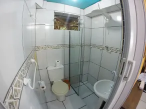 Albergue Explorer - Hostel - Bathroom