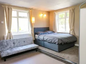 Newfield Apartment - Rom